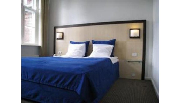 Ascot Apartments poza 8