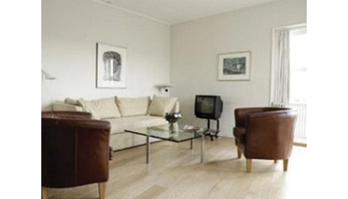 Ascot Apartments poza 5